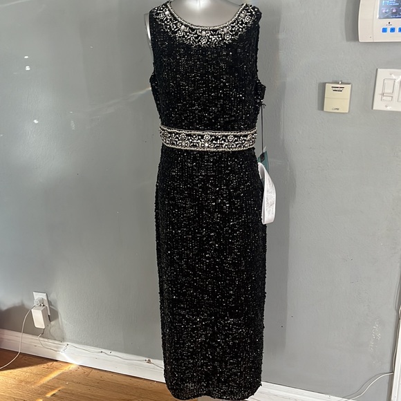 Max Duggal SLEEVELESS HIGH NECK BEADED MIDI SHEATH DRESS 10739 - Picture 6 of 15